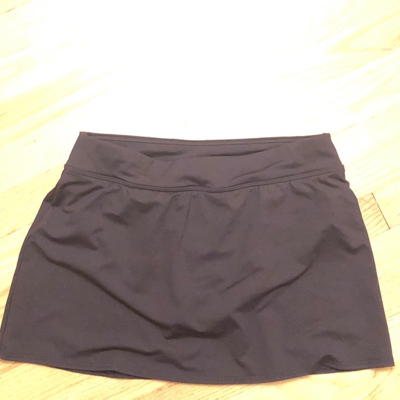 Lands' End Tummy Control Swim Skirt (NWT) - Picture 6 of 7